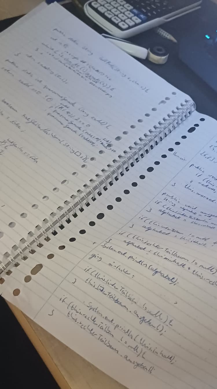 Code auf Papier